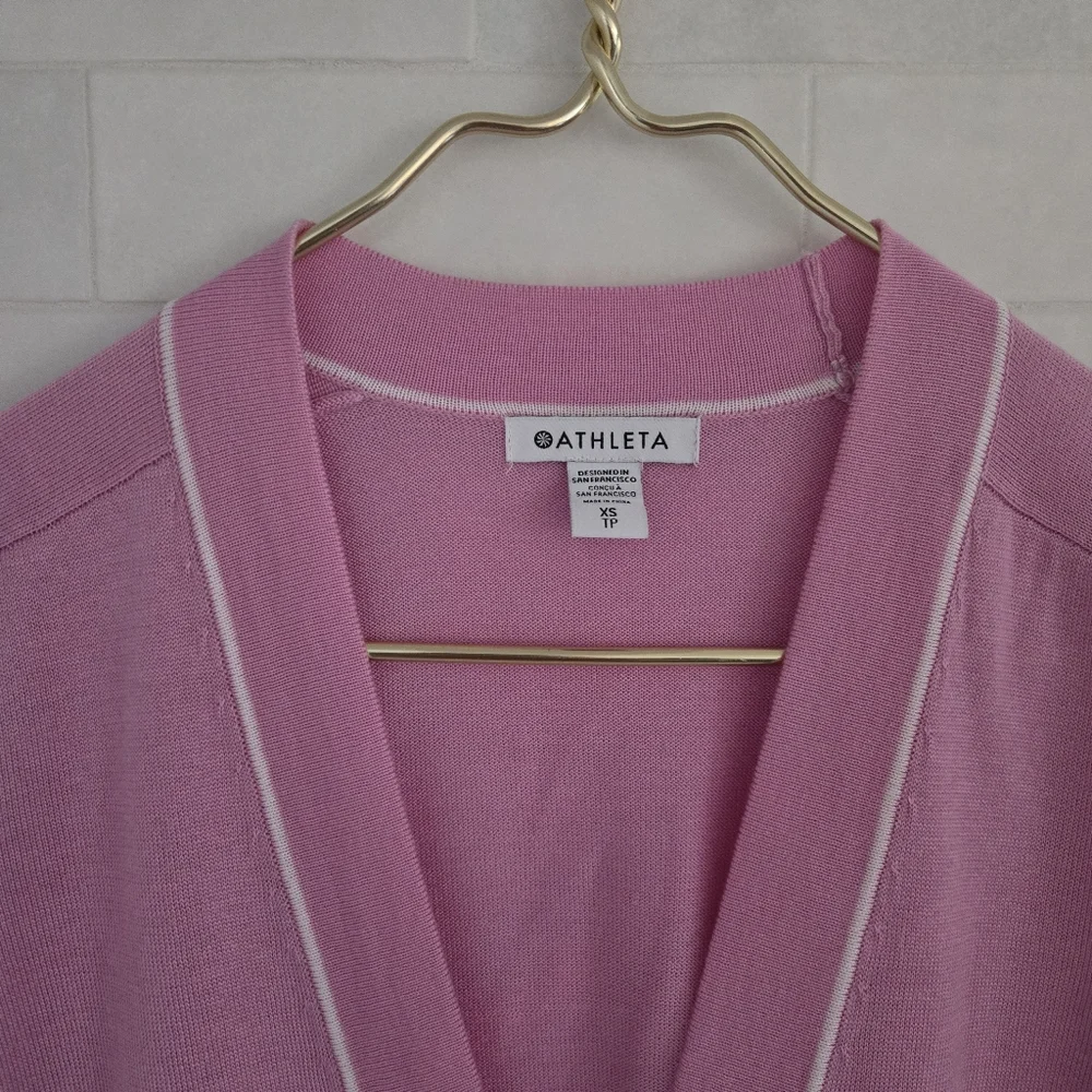 Athleta Lightweight Merino Wool Lyocell Button Cardigan Sweater Quartz Pink XS - Picture 3 of 8
